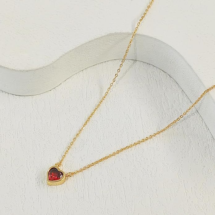 Zeffy Cute Heart Necklace 18k Gold/Silver Plated Tiny Heart Pendant Choker Necklaces Gold Love Heart Chain Necklace for Women Dainty Gold Jewelry Valentines Day Gifts for Women Girls Teen Girls