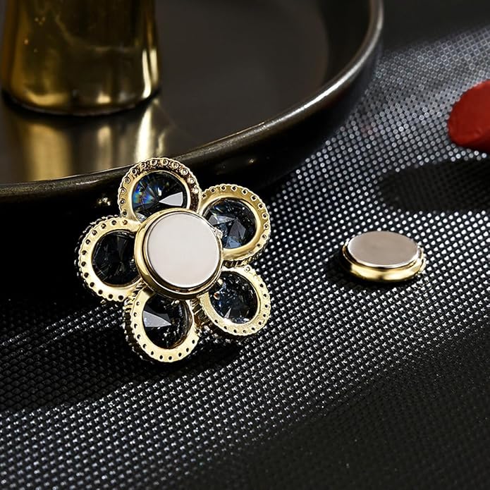 Rhinestone Flower Brooch Austrian Crystal Flower Pin 18k Gold Plated Floral Brooch Lapel Pin Jewelry Mother's Day Birthday Gifts for Mom Wife