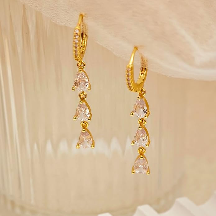 Gold Earrings for Women Trendy, Simple Dainty 14K Gold Plated Paperclip Square Chain Link Dangle Hoops Earrings Pin Stud Huggie Earrings Lightweight Hypoallergenic Minimalist Aesthetic Gold Jewelry for Christmas Gifts
