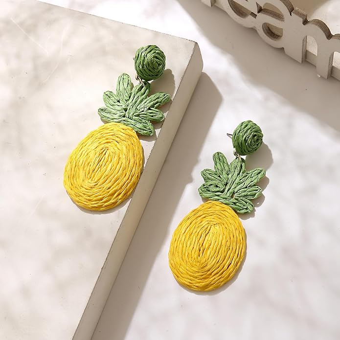 Handmade Raffia Hoop Earrings Statement Tropical Bohemian Straw Dangle Earrings Natural Rattan Vacation Style Round Earrings for Women Summer Beach Party Essential Jewelry