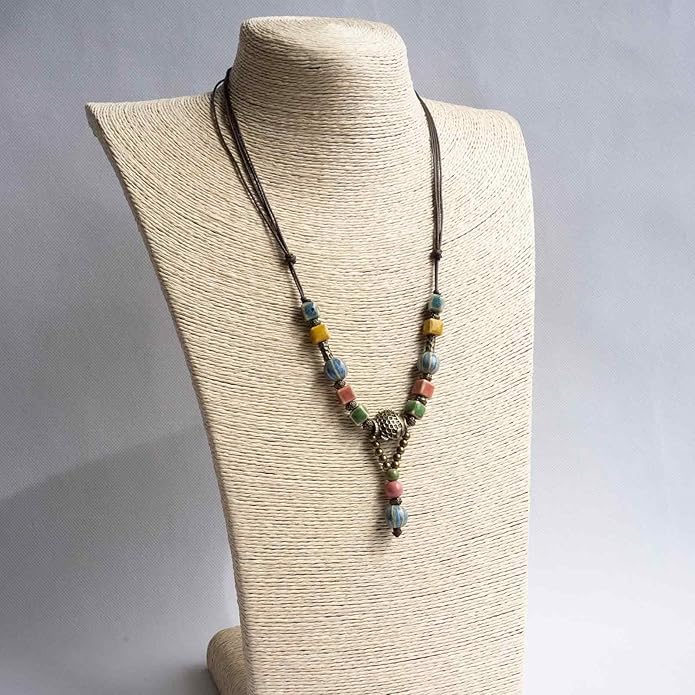 Adjustable Ceramic Beaded Necklace for Women, Boho Handmade Flower Pendant Necklace, Hippie Jewelry for Mom and Wife