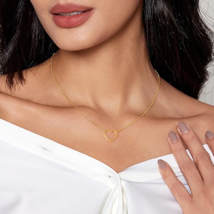 Heart Necklace for Women Gold/Silver Plated Trendy Heart Choker Lover Pendant Hypoallergenic Fashion Gold/Silver Necklace for Women Love Jewelry Gift for Women Girlfriend