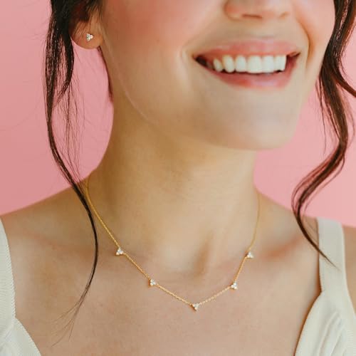 Mothers Day Gifts - Dainty Silver Gold Necklaces for Women Cute Station Choker Simulated Diamond Necklace Simple Layering CZ Necklace Trendy Jewelry Gifts - color: Gold, style: 5pcs Flower-Shaped CZ