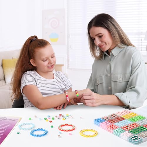 richginker 600pcs Polymer Clay Beads Friendship Bracelet Making kit Cute Fun Charms Beads for Bracelet Making DIY Arts Crafts Birthday Gifts Toys for Kids Girls Age 4-13 Christmas - color: 4#Christmas