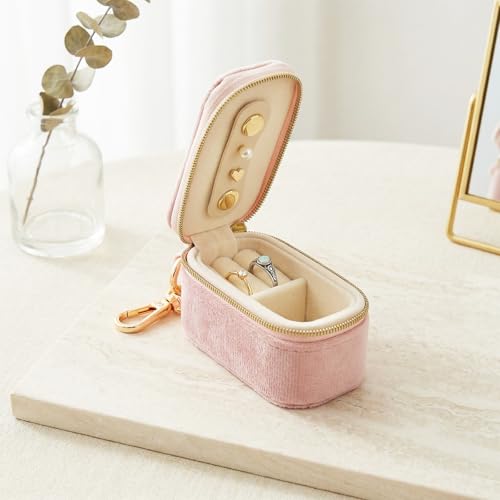 Velvet Mini Travel Jewelry Case Small 2-in-1 Ring Holder Box Keychain Portable Storage Clutch Organizer Gift for Women Earrings Necklace Wedding Party Outdoor