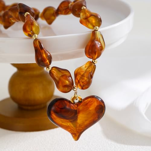 GZQ Chunky Gold Heart Necklace for Women, Resin Beaded Chain with Puff Heart Adjustable Clasp, Perfect for Daily Wear Party Date Streetwear Outfits Fashion Jewelry Gift - color: Brown