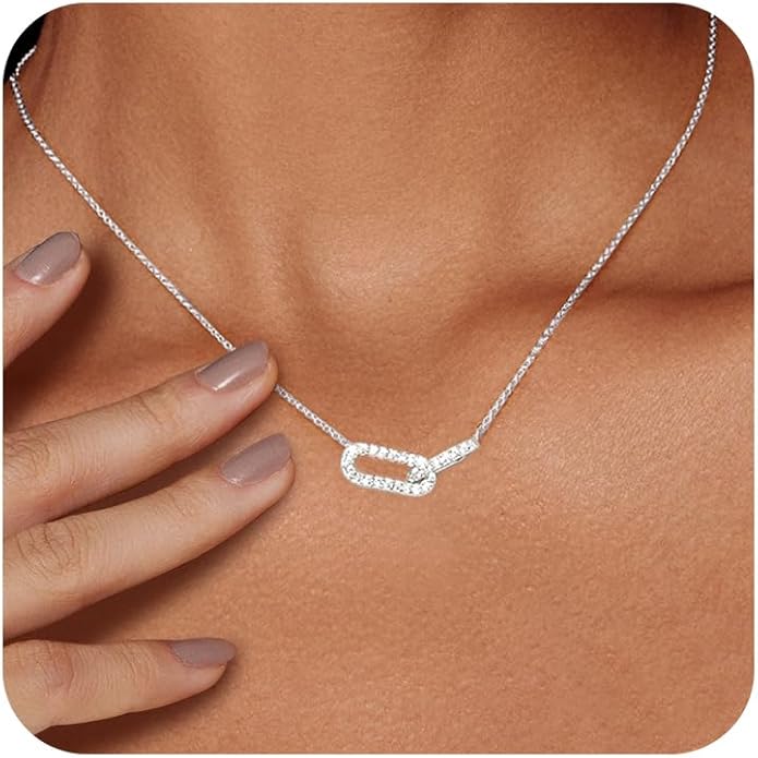 Diamond Pendant Necklace for Women, Dainty Gold Necklace 18k Gold Plated Paperclip Choker Necklaces Cute Open Oval Necklaces Simple Gold Necklace Jewelry Gifts for Women Trendy