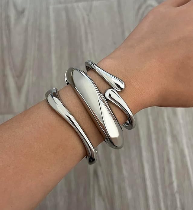 Chunky Gold Bangle Bracelets for Women, Dainty 14k Gold Plated Big Stackable Bangles Set, Trendy Statement Cuff Bracelet Stack Fashion Jewelry Christmas Gifts