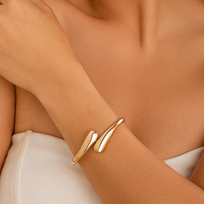 Eioi & Lmnm Gold Bangle Bracelets for Women, Chunky Gold Cuff Bracelet, Hinged Waterdrop Bangle, Statement Bracelet, Trendy Jewelry for Women