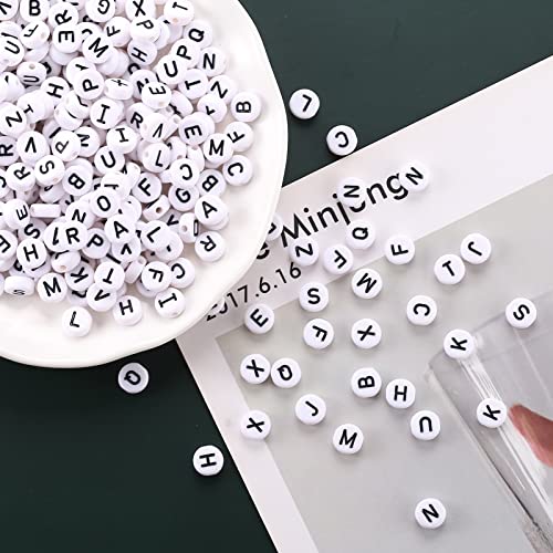 500 Pcs Black on White Alphabet Beads Round Acrylic Letter Beads 10mm White Letter Bead Alphabet A-Z Bead forJewelry Making DIY Friendship Bracelet Necklace Earrings - color: black-white