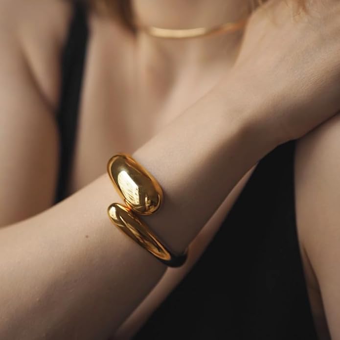 Golden Polished Chunky Twisted Hinged Waterdrop Bangle Bracelet for Women Spiraled Oval Bangle Bracelet