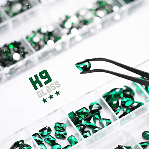 qiipii 4080Pcs Emerald Green Nail Rhinestones K9 Glass Crystal Flat Back Rhinestones Nail Charms Stones Multi Shapes Big Gems Round Beads Nail Art Diamonds jewels for Nails Face Eyes Makeup Crafts DIY - color: Emerald Green, size: A Set