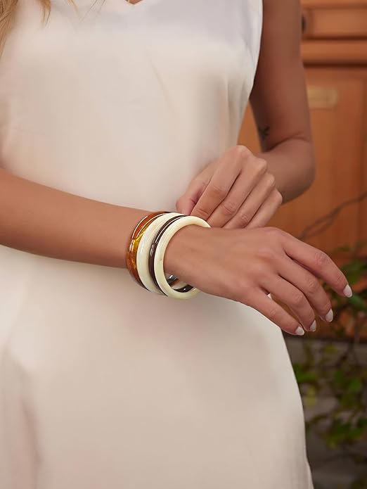 Acrylic Resin Bangles Bracelets for Women Wide Irregular Geometric Wristband Statement Bracelet Punk Chunky Acrylic Resin Bangle