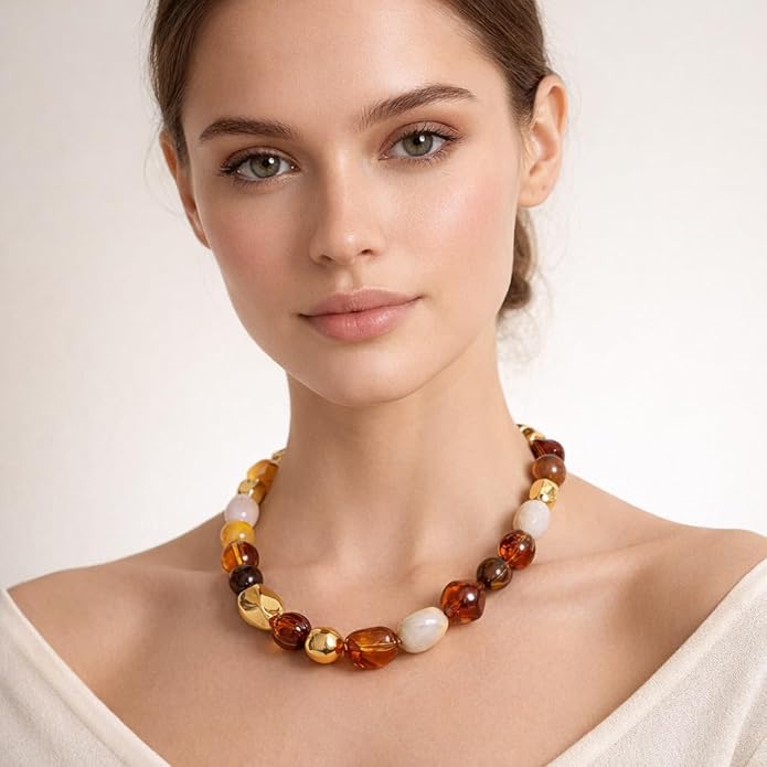 Chunky Beaded Necklace For Women Vintage Resin Bead Statement Necklace Adjustable Amber Stone Necklaces Hypoallergenic Boho Jewelry Gift