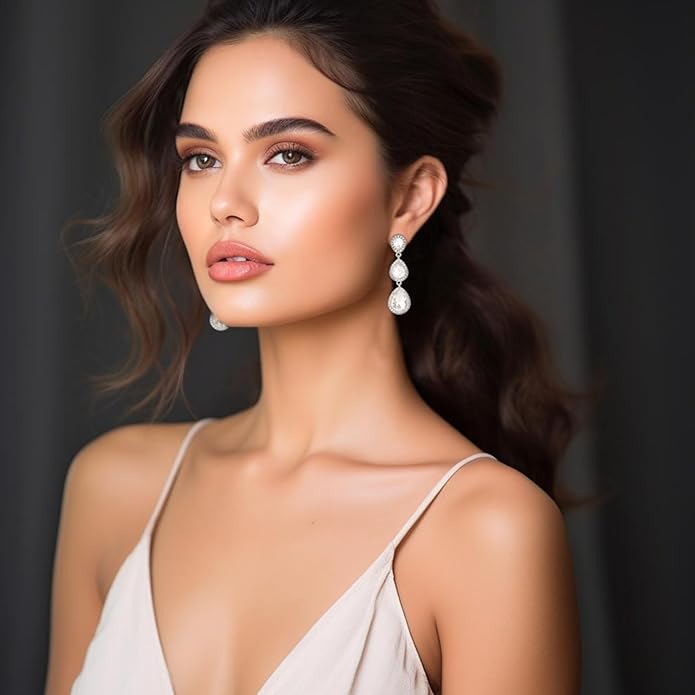 Vintage Rhinestone Teardrop Dangle Earrings Long Dangling Drop Earrings Crystal Chandelier Earrings for Women Wedding Bridal Prom