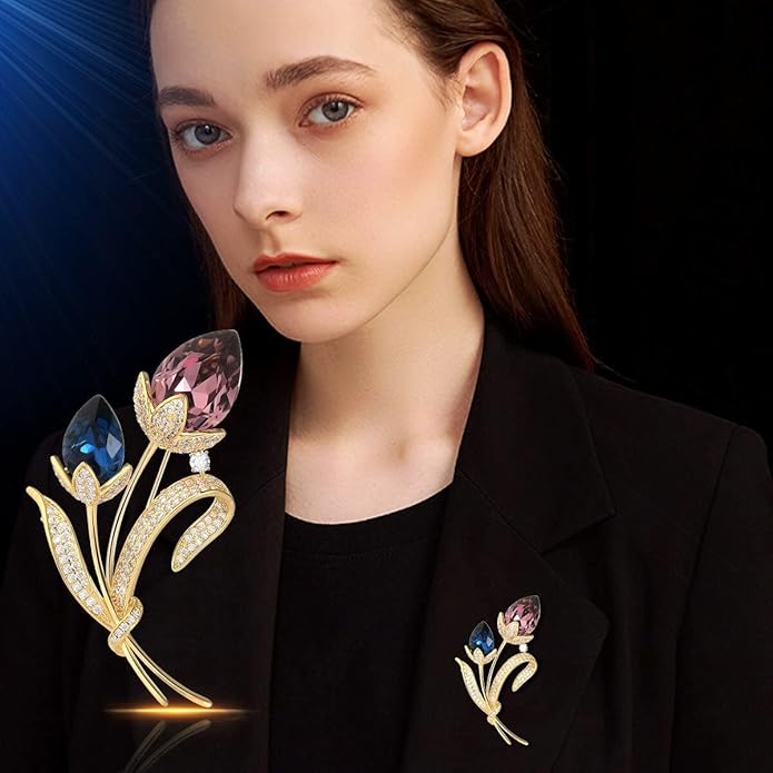 Rhinestone Flower Brooch Austrian Crystal Flower Pin 18k Gold Plated Floral Brooch Lapel Pin Jewelry Mother's Day Birthday Gifts for Mom Wife