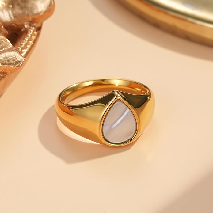 YeGieonr Gold Rings for Women Trendy Non Tarnish Chunky Gold Plated Ring, Waterproof Stainless Steel Gold Jewelry Gift