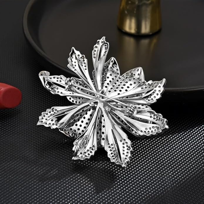 Rhinestone Flower Brooch Austrian Crystal Flower Pin 18k Gold Plated Floral Brooch Lapel Pin Jewelry Mother's Day Birthday Gifts for Mom Wife
