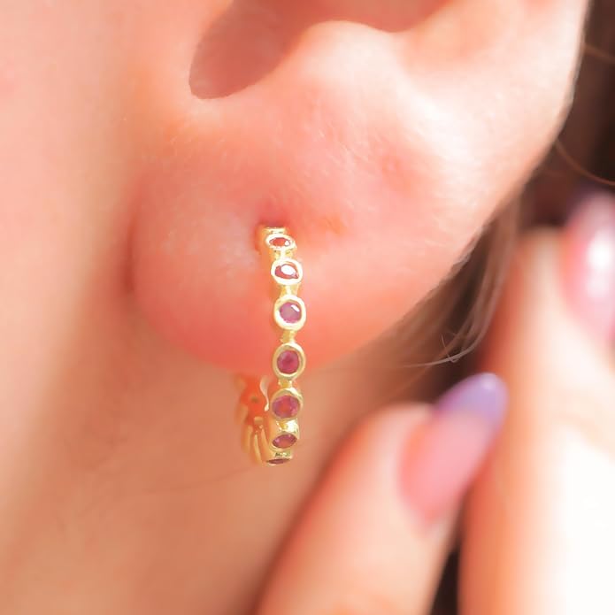 Gold Hoop Earrings for Women – Brass 18k Gold Plated Round Hoop Earrings, Lightweight Gold Plated Fashion Jewelry, Elegant Statement Earrings for Party & Daily Wear