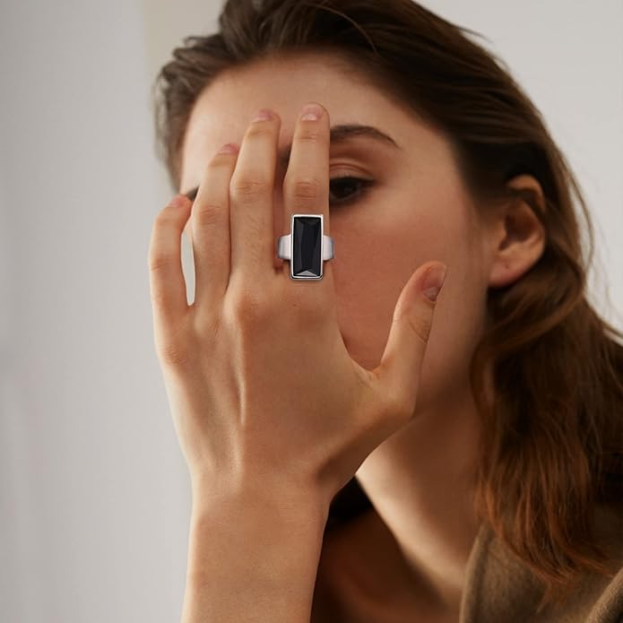 VNOX Vintage Fashion Stainless Steel Gold Plated Rectangular Black Glass Crystal Cocktail Statement Onyx Ring for Women