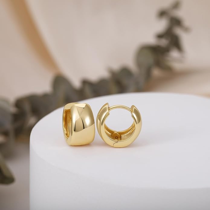 SHINYSO 14K Gold Plated Small Chunky Hoop Earrings for Women Dainty Thick Lightweight hypoallergenic Earring