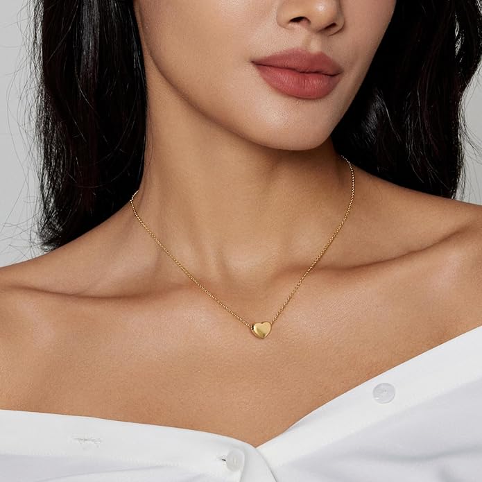 Zeffy Cute Heart Necklace 18k Gold/Silver Plated Tiny Heart Pendant Choker Necklaces Gold Love Heart Chain Necklace for Women Dainty Gold Jewelry Valentines Day Gifts for Women Girls Teen Girls