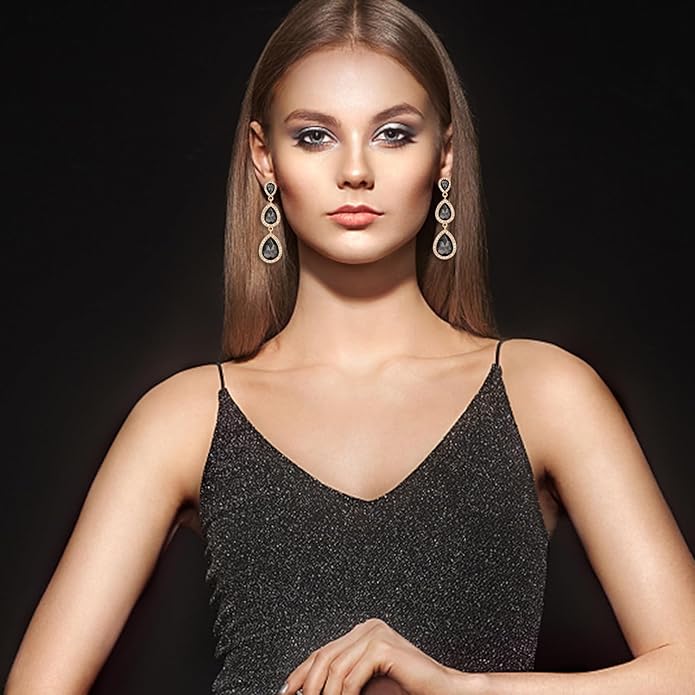 Vintage Rhinestone Teardrop Dangle Earrings Long Dangling Drop Earrings Crystal Chandelier Earrings for Women Wedding Bridal Prom