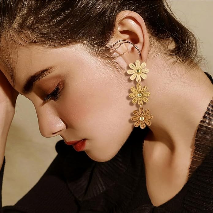 Handmade Raffia Hoop Earrings Statement Tropical Bohemian Straw Dangle Earrings Natural Rattan Vacation Style Round Earrings for Women Summer Beach Party Essential Jewelry