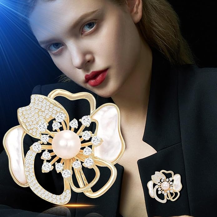 Rhinestone Flower Brooch Austrian Crystal Flower Pin 18k Gold Plated Floral Brooch Lapel Pin Jewelry Mother's Day Birthday Gifts for Mom Wife