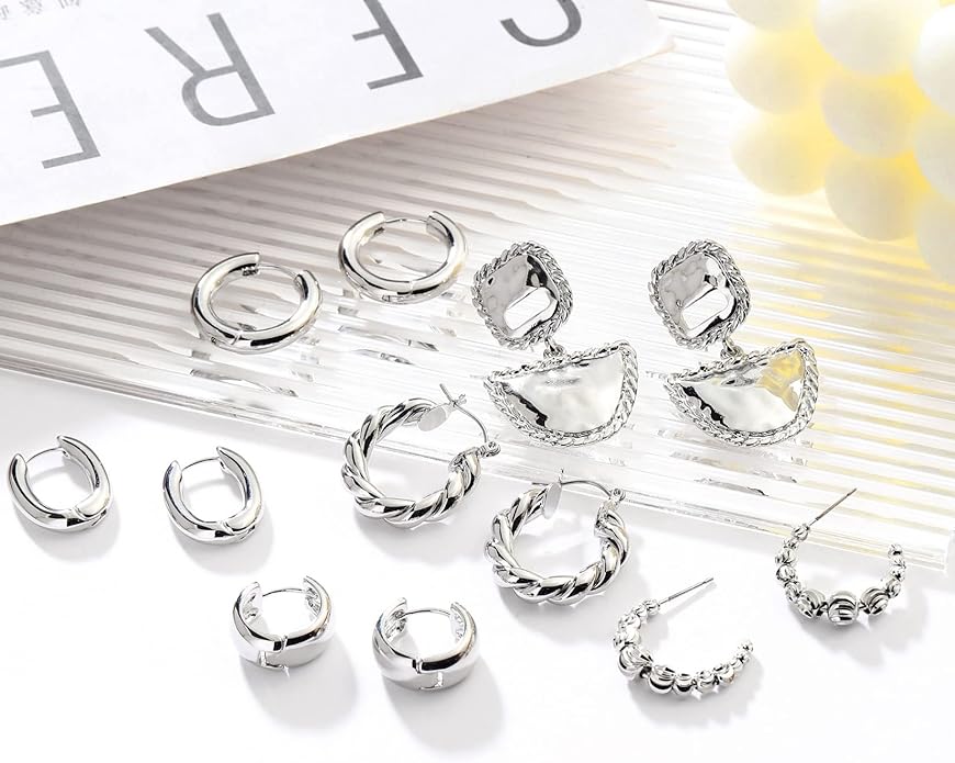 Wgoud 6 Pairs Gold Hoop Earrings Set for Women, 14K Gold Plated Hypoallergenic Lightweight Chunky Open Huggie Hoops Earrings Jewelry for Gifts.
