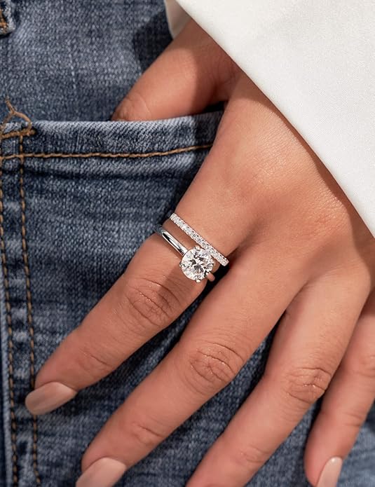 IMOLOVE Solitaire Moissanite Engagement Ring, 1CT D Color VVS1 Clarity, 925 Sterling Silver with 18K White Gold Plated, Ideal Gift for Women
