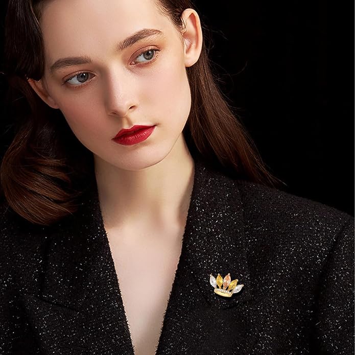 Pearl Flower Brooch for Women - Gold Plated Pearl Flower Pin Rhinestone Buttons Lapel Pin Jewelry - Valentine's Day Gift