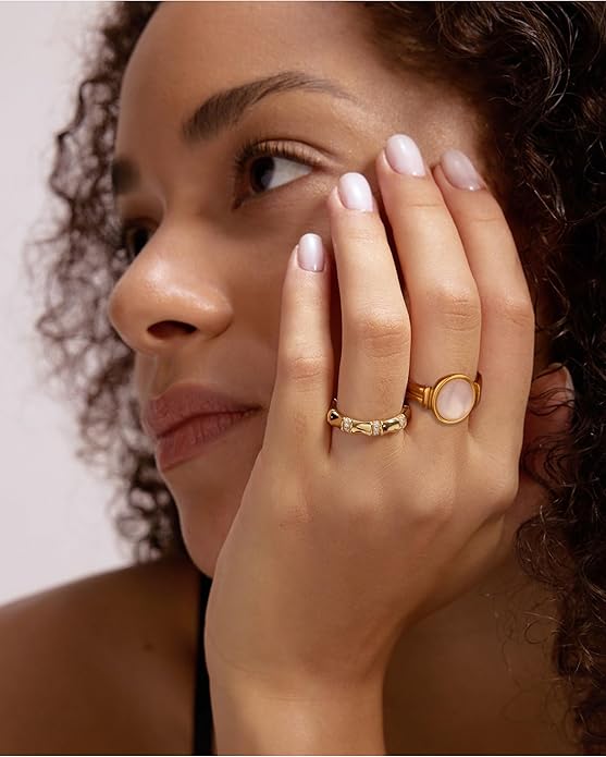YeGieonr Gold Rings for Women Trendy Non Tarnish Chunky Gold Plated Ring, Waterproof Stainless Steel Gold Jewelry Gift