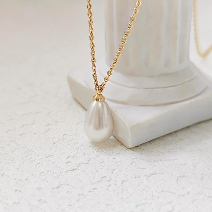 Zeffy Gold Pearl Necklace for Women, Dainty 14K Gold/Silve Plated Layered Pearl Choker Pearl Earrings Pearl Bracelets Wedding Trendy Gold Jewelry Set for Women Gifts