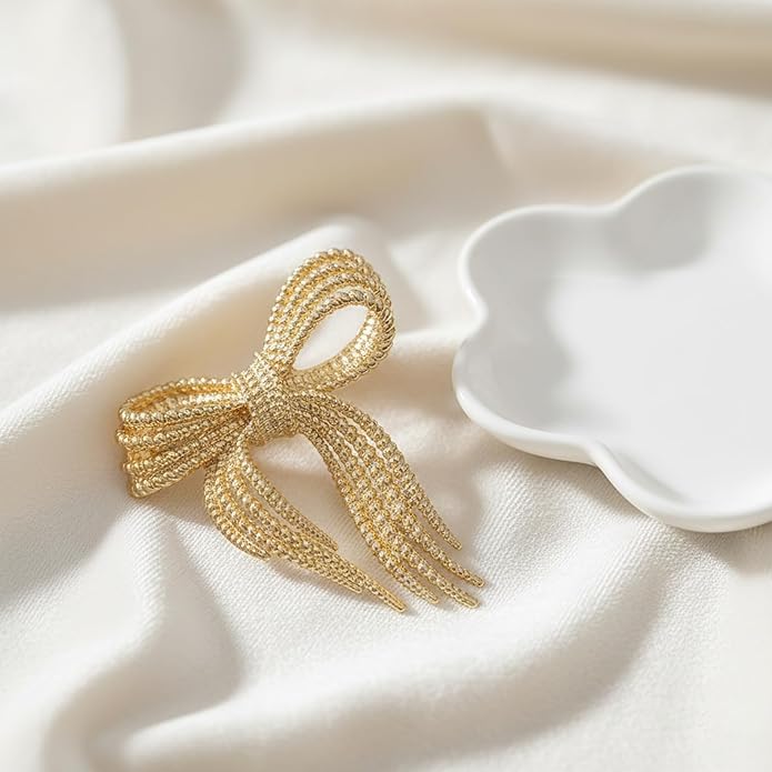 Dainty Bow Brooch for Women, Elegant Gold Finish Ribbon Knot Pins, Classic Women's Brooches for Suit Dress Hat Bag Clothes Accessories and Wedding Party Professional Outfits