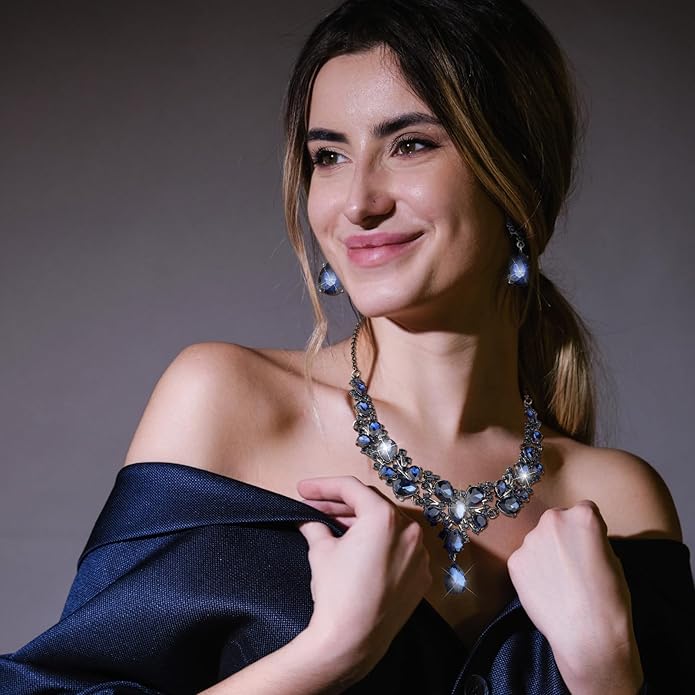 Hicarer Bridal Teardrop Cluster Crystal Jewelry Set for Women Necklace Earrings Wedding