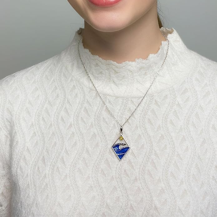 Ocean Necklace，Women's Wave Pattern Pendant Necklace ，Silver Tone Chain with Blue Enamel ，Beach Jewelry for Women,Adjustable Length Fashion Jewelry for Daily/Party Wear（18-20 inch）