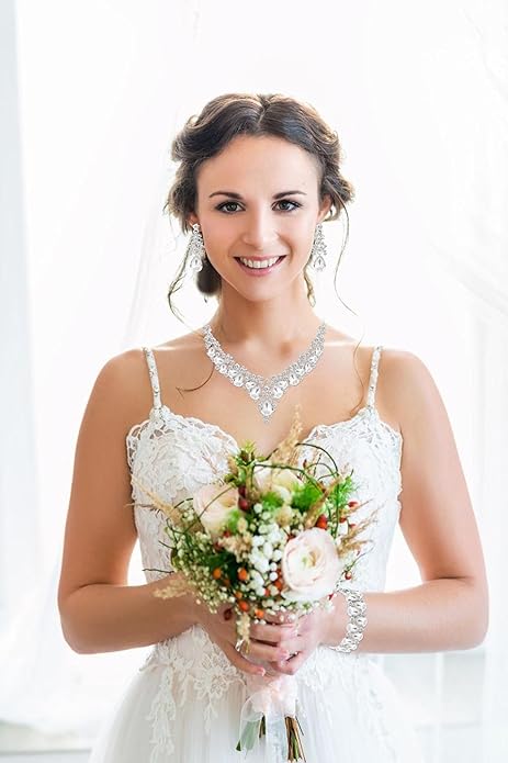 Elegant Bridal Wedding Jewelry Set for Women/Brides/Bridesmaids Teardrop Crystal Leaf Cluster Jewelry Set for Wedding Prom Party Bridal Bridesmaids Rhinestone Crystal Necklace Earrings Bracelet Set