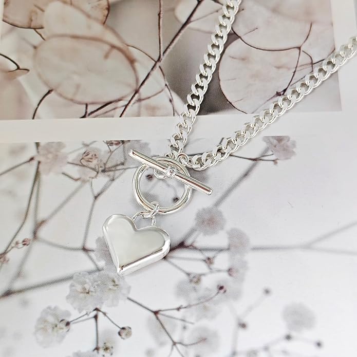 Cute Heart Necklace for Women Gold/Silver Plated Heart Pendant Choker Necklaces Tendy Love Heart Chain Necklace Dainty Gold/Silver Necklace Jewelry Gifts for Women
