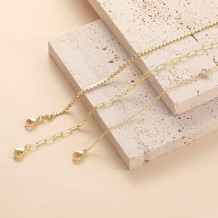 MBW Gold Bracelets for Women Trendy, Dainty 14K Gold Plated Bracelet Stack Beaded Chain Bracelet Set Thin Small Cute Paperclip Bracelets Fashion Waterproof Jewelry Gift Gold Accessories for Women