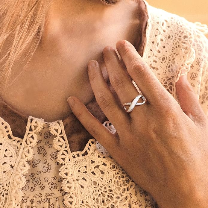 Suplight 925 Sterling Silver Ring Simple Infinity Knot Wedding Band Rings Love Knot Promise Ring for Women Size 4-12(with Gift Box)