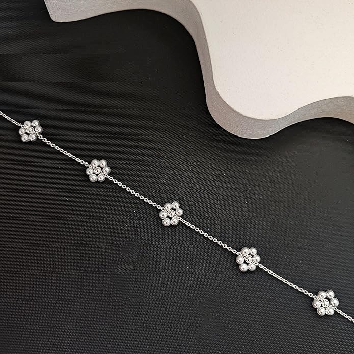 OGD Gold Pearl Necklaces Set for Women 14K Gold Plated Dainty Layered Pearl Cute Daisy Pearl Choker Gold Necklace Gifts for Women Gold Trendy Jewelry Gifts