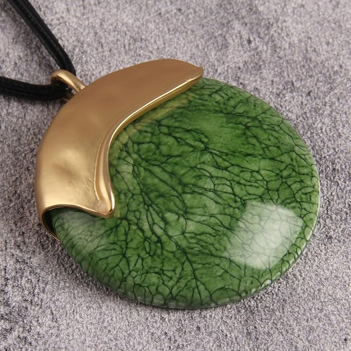 Boho Leather Necklace Women Bohemian Brown Circle Pendant Necklace Choker Long Necklaces for Women Boho Ring Large Pendant