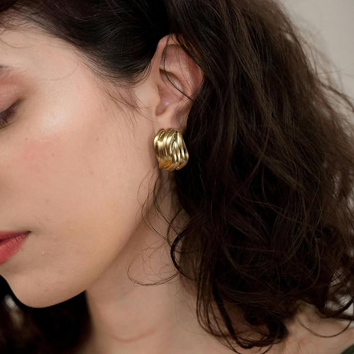 Mytys Two Tone Huggie Hoop Earrings Cross Over Design Twisted Rope Silver Gold Statement Wide Band Clip On Hoops for Women Fashion Jewelry Gift