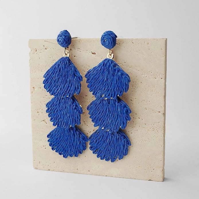 Raffia Dangle Earrings for Women - Boho Statement Rattan Drop Jewelry with Shell Design, Lightweight Summer Beach Trendy Accessories