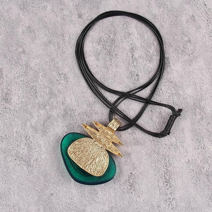 Boho Leather Necklace Women Bohemian Brown Circle Pendant Necklace Choker Long Necklaces for Women Boho Ring Large Pendant
