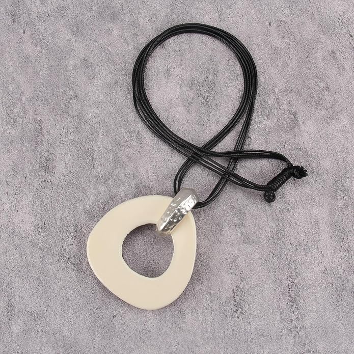 Boho Leather Necklace Women Bohemian Brown Circle Pendant Necklace Choker Long Necklaces for Women Boho Ring Large Pendant