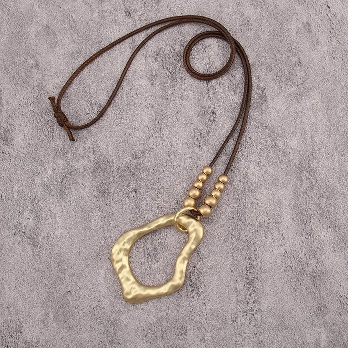Boho Leather Necklace Women Bohemian Brown Circle Pendant Necklace Choker Long Necklaces for Women Boho Ring Large Pendant