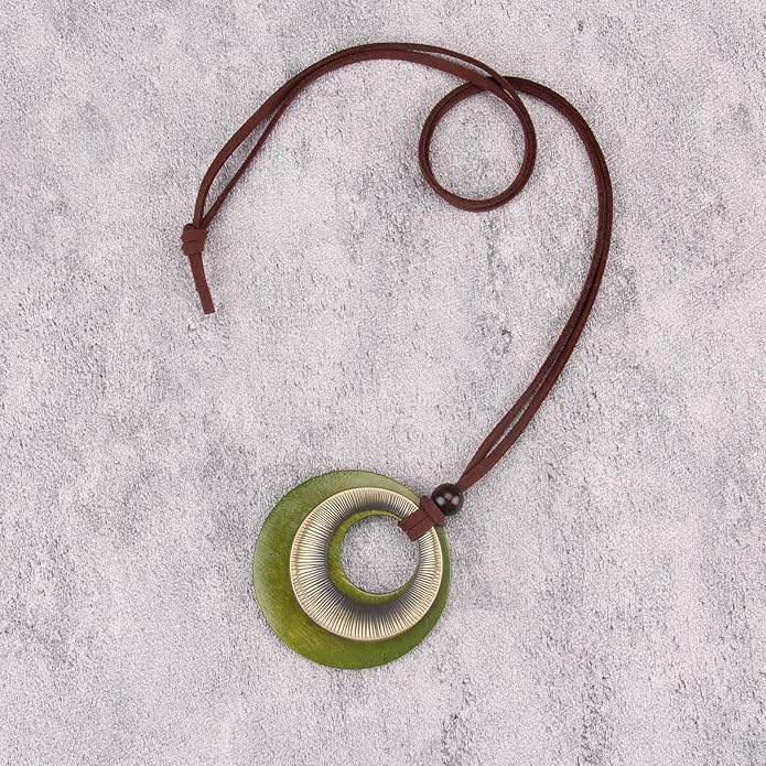 Boho Leather Necklace Women Bohemian Brown Circle Pendant Necklace Choker Long Necklaces for Women Boho Ring Large Pendant
