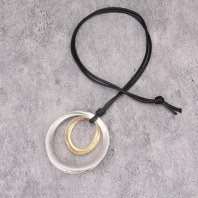 Boho Leather Necklace Women Bohemian Brown Circle Pendant Necklace Choker Long Necklaces for Women Boho Ring Large Pendant